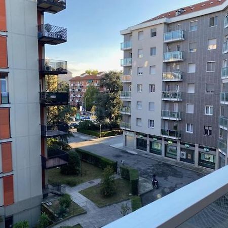 Apartment Zurigo Milan Luaran gambar