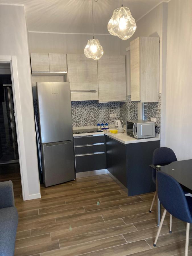 Apartment Zurigo Milan Luaran gambar